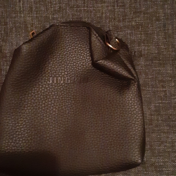 Purse - Picture 2 of 5